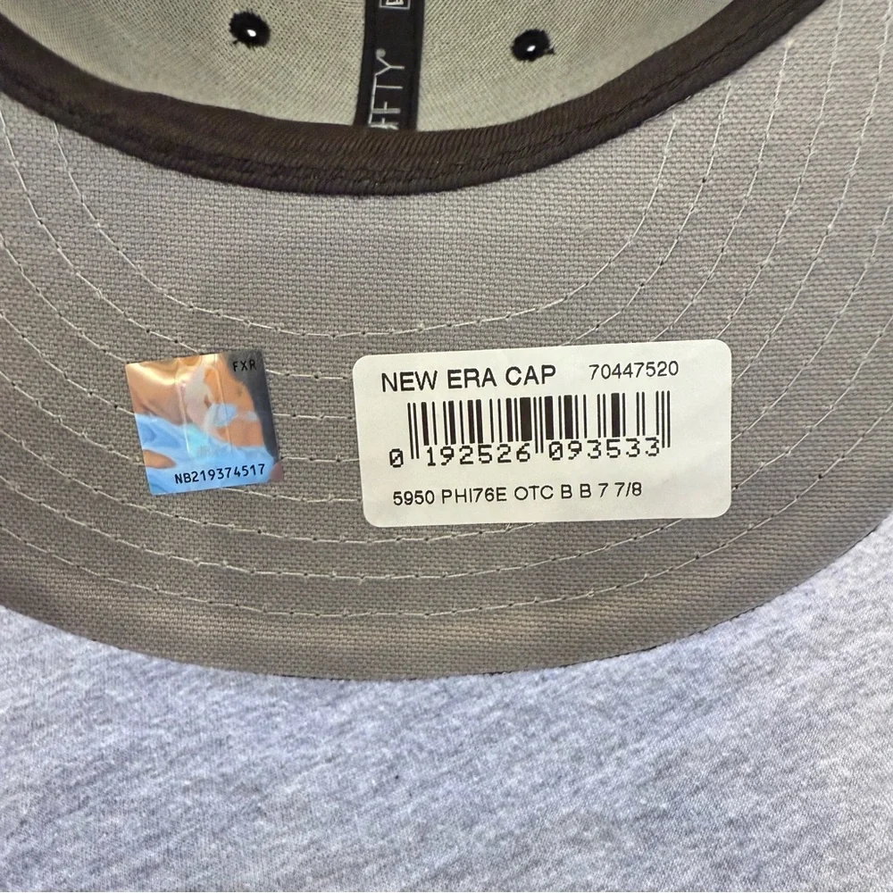 Philadelphia 76ers Black White Cap New Era 59Fifty Fitted Limited Edition